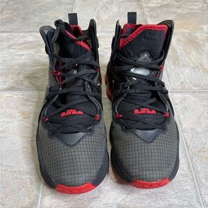 Nike LeBron 19 Bred GS Shoe Size 7Y Black DD0418-011 Preowned